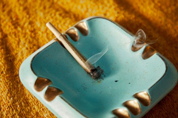 Achat de cendrier : les critères de choix que vous devez savoir